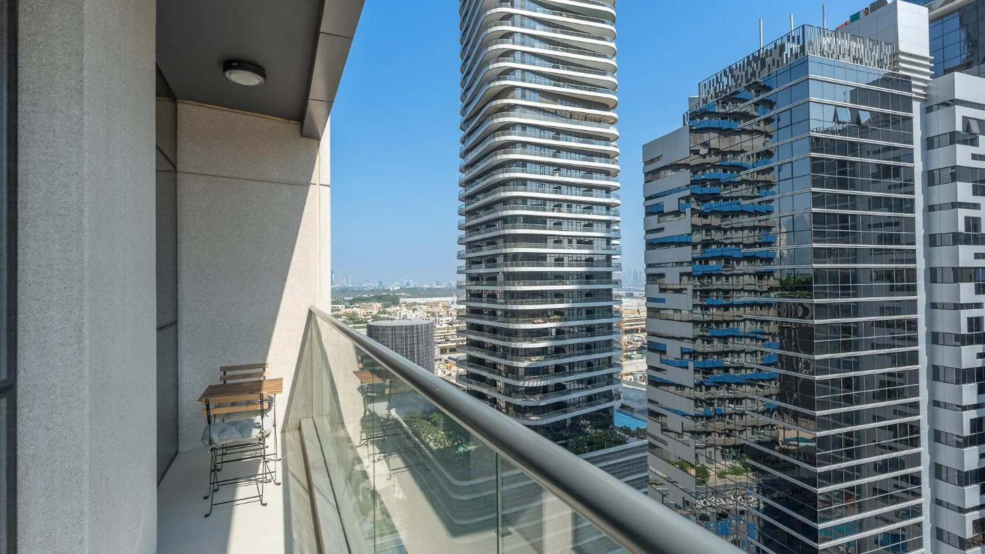 Heaven Crest Vacation Homes Downtown - 3 Bedroom Suites 2 Minute Walk To Dubai Mall And Burj Khalifa Emirati Arabi Uniti