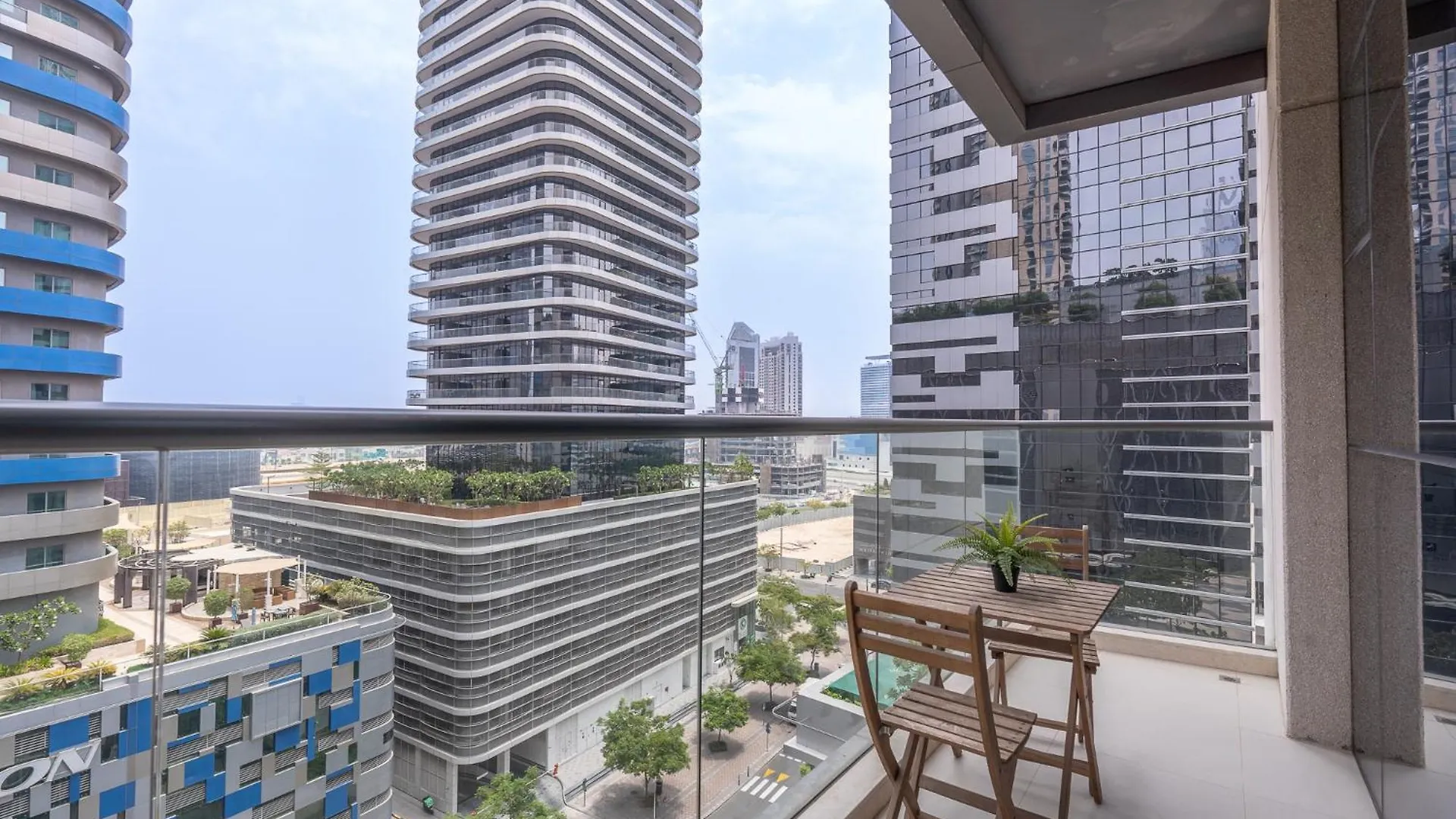 Appartamento Heaven Crest Vacation Homes Downtown - 3 Bedroom Suites 2 Minute Walk To Dubai Mall And Burj Khalifa Emirati Arabi Uniti