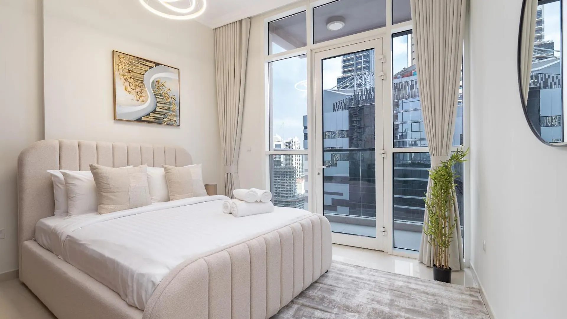 Heaven Crest Vacation Homes Downtown - 3 Bedroom Suites 2 Minute Walk To Dubai Mall And Burj Khalifa Appartamento