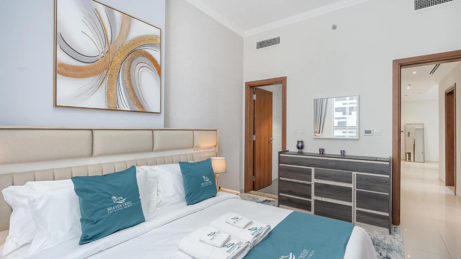 Heaven Crest Vacation Homes Downtown - 3 Bedroom Suites 2 Minute Walk To Dubai Mall And Burj Khalifa