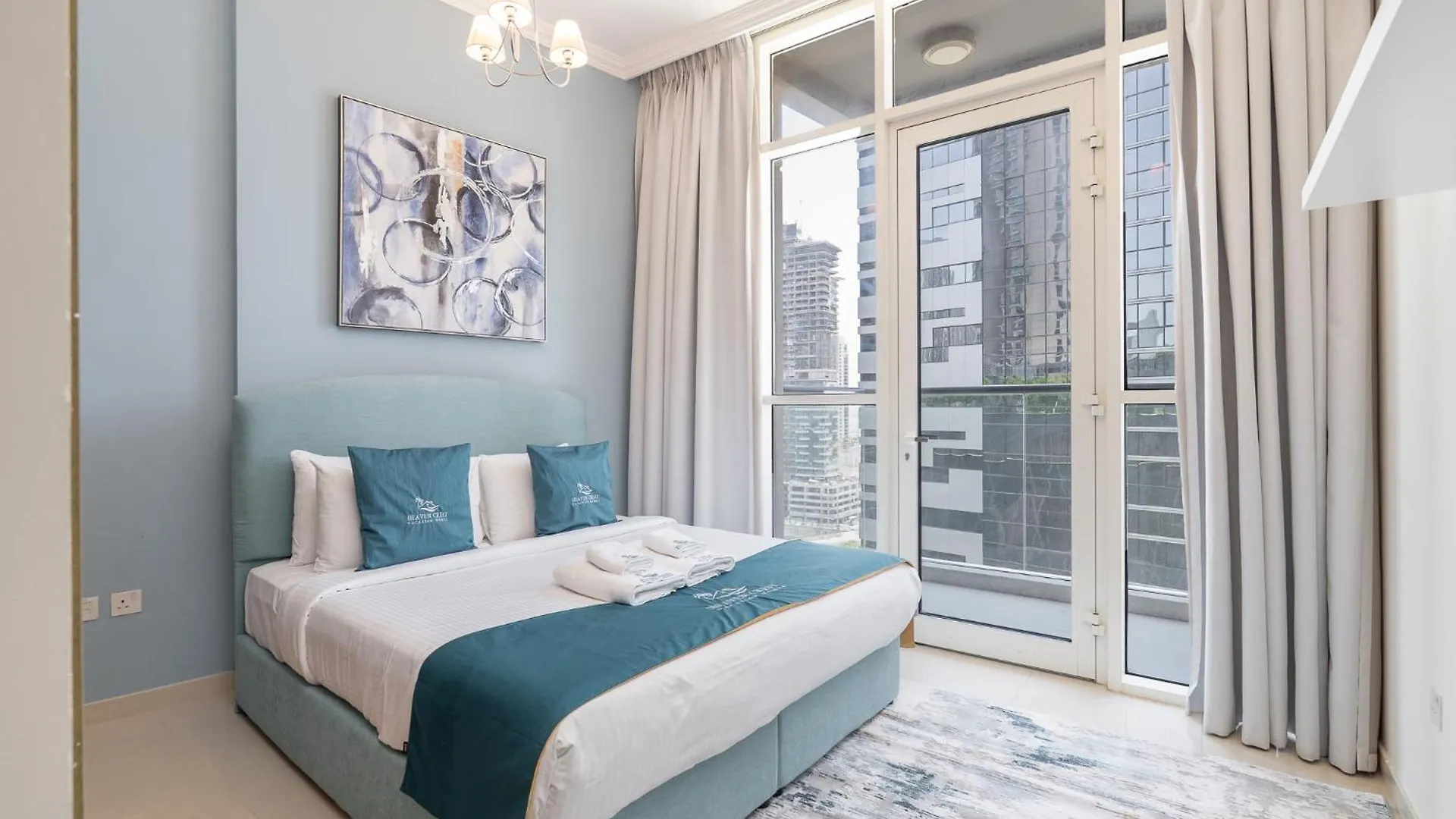 Heaven Crest Vacation Homes Downtown - 3 Bedroom Suites 2 Minute Walk To Dubai Mall And Burj Khalifa Emirati Arabi Uniti