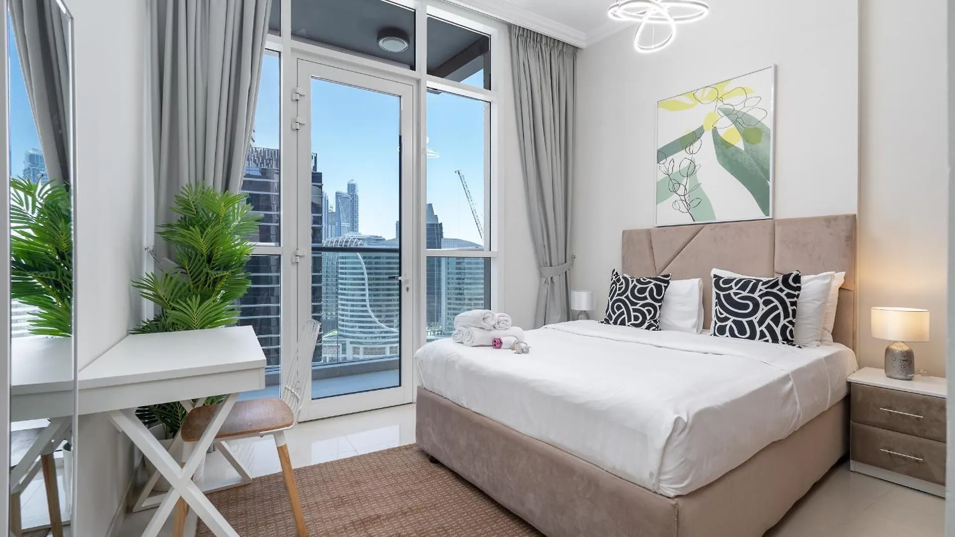 Appartamento Heaven Crest Vacation Homes Downtown - 3 Bedroom Suites 2 Minute Walk To Dubai Mall And Burj Khalifa