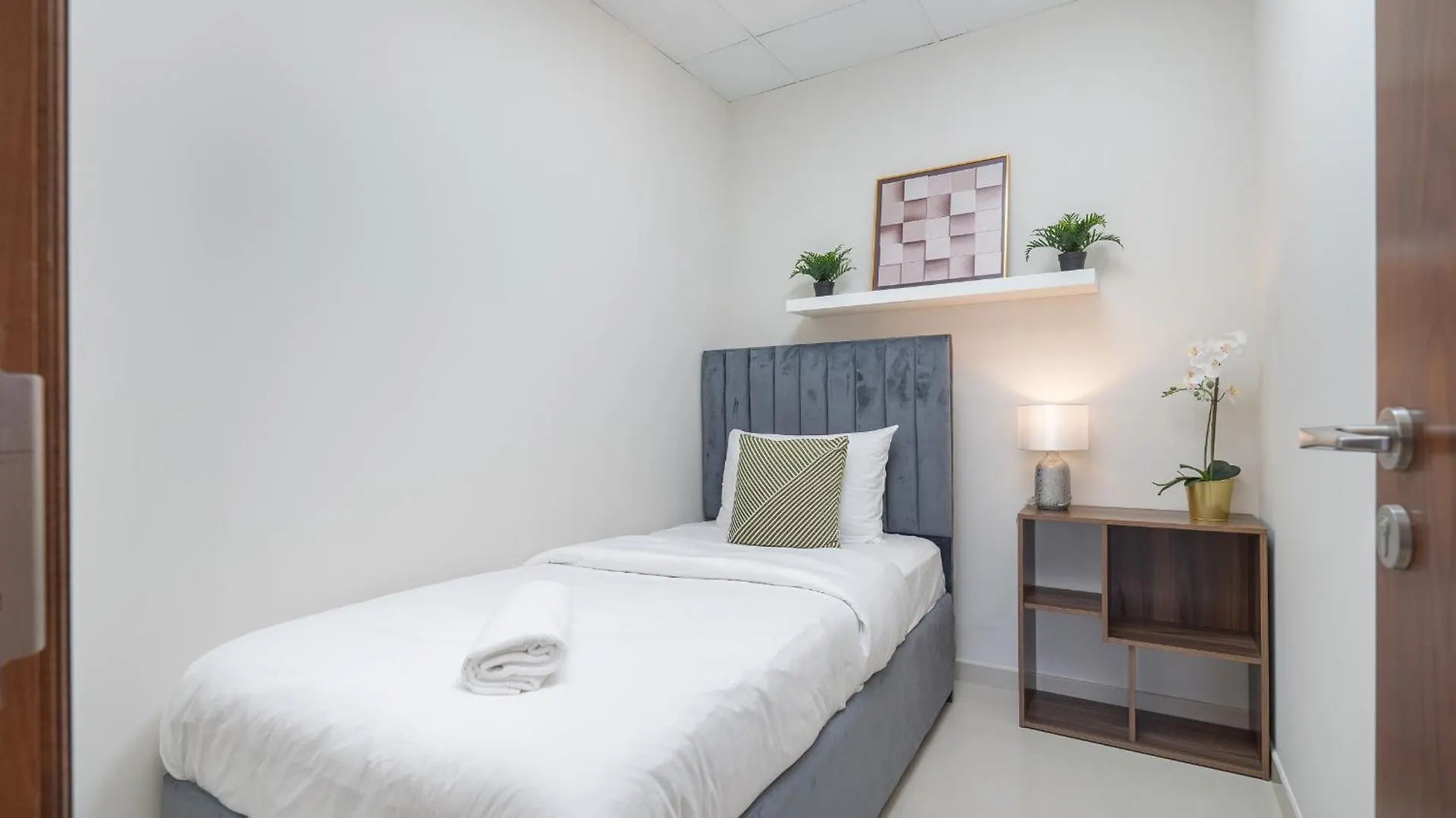 Heaven Crest Vacation Homes Downtown - 3 Bedroom Suites 2 Minute Walk To Dubai Mall And Burj Khalifa